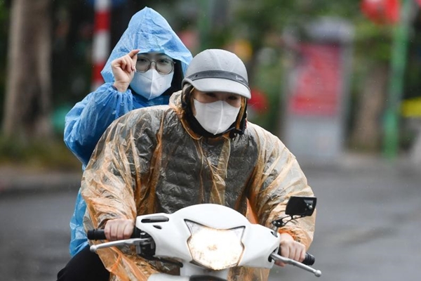 Hà Nội mưa rét vào đêm Giao thừa